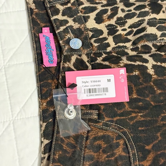 SOLD - DO NOT BUY - Bundle Burgundy Vegan Leather Corset and Leopard Baggy Jeans - Picture 6 of 13